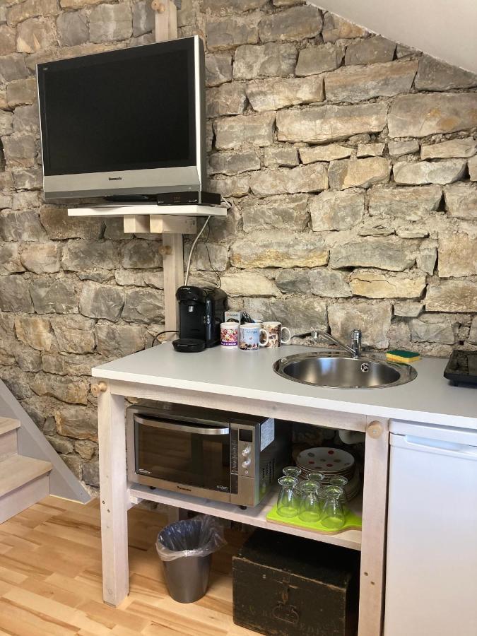 La Chambre des Bobines Montigny-sur-l'Ain Extérieur photo